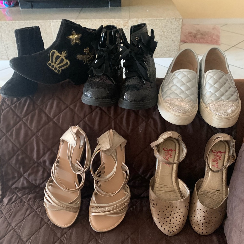 Girls shoes